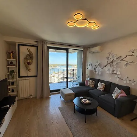 Bw Elegant Riverview! 1br, Garage&terrace! Belgrade